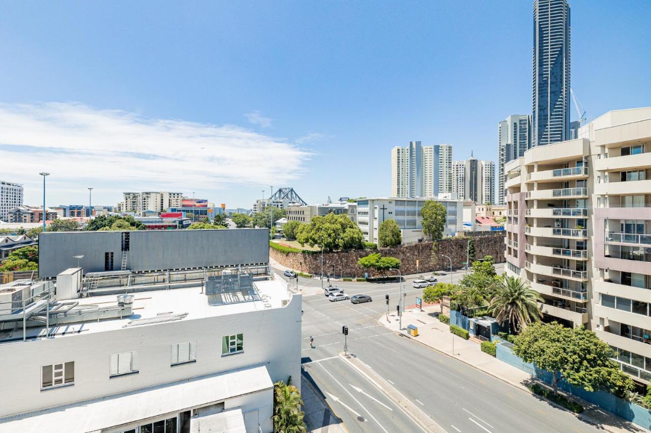 Хостел Bunk Brisbane Fortitude Valley Екстер'єр фото